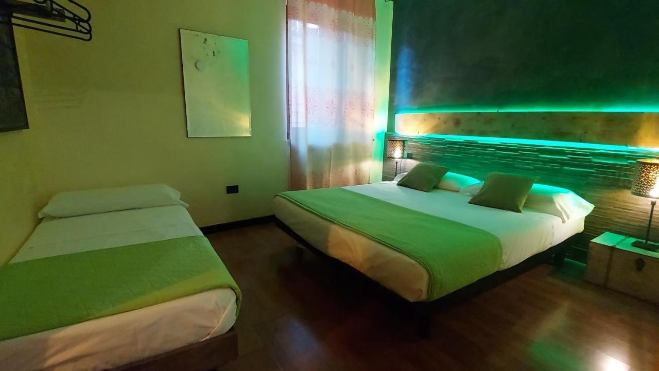 Marconi Rooms And Apartments Верона Экстерьер фото