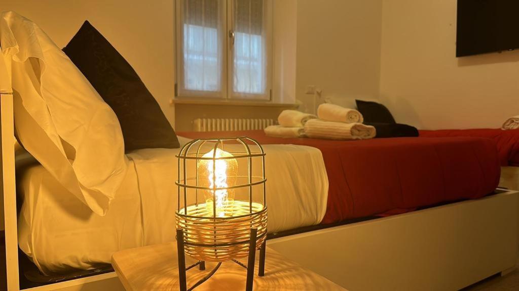 Marconi Rooms And Apartments Верона Экстерьер фото