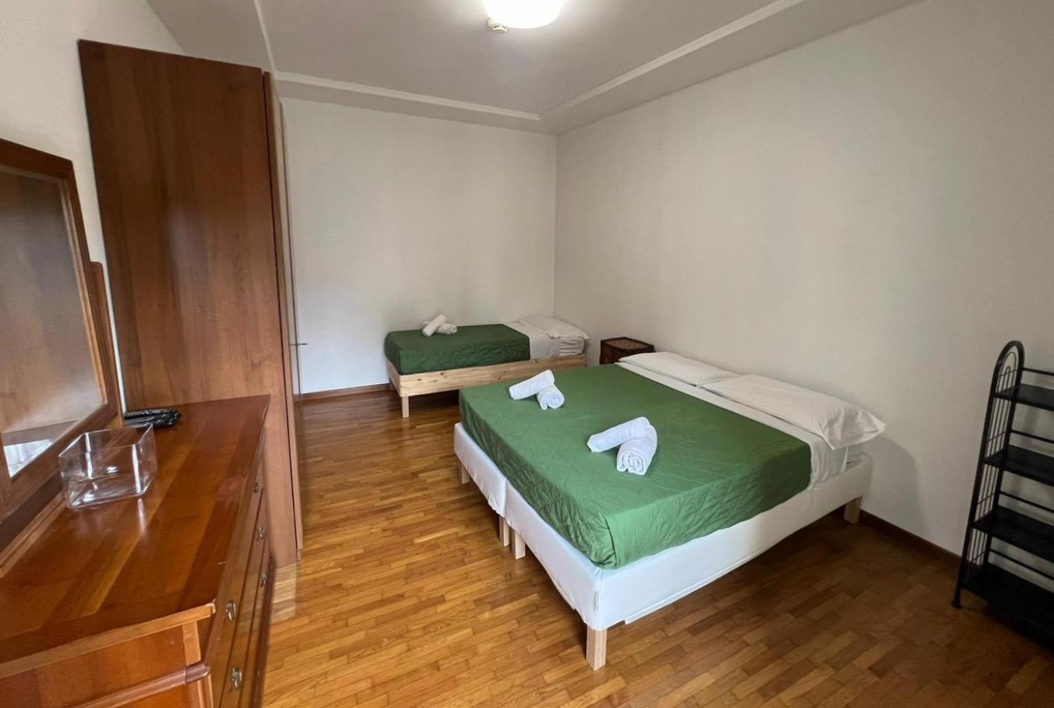 Marconi Rooms And Apartments Верона Экстерьер фото