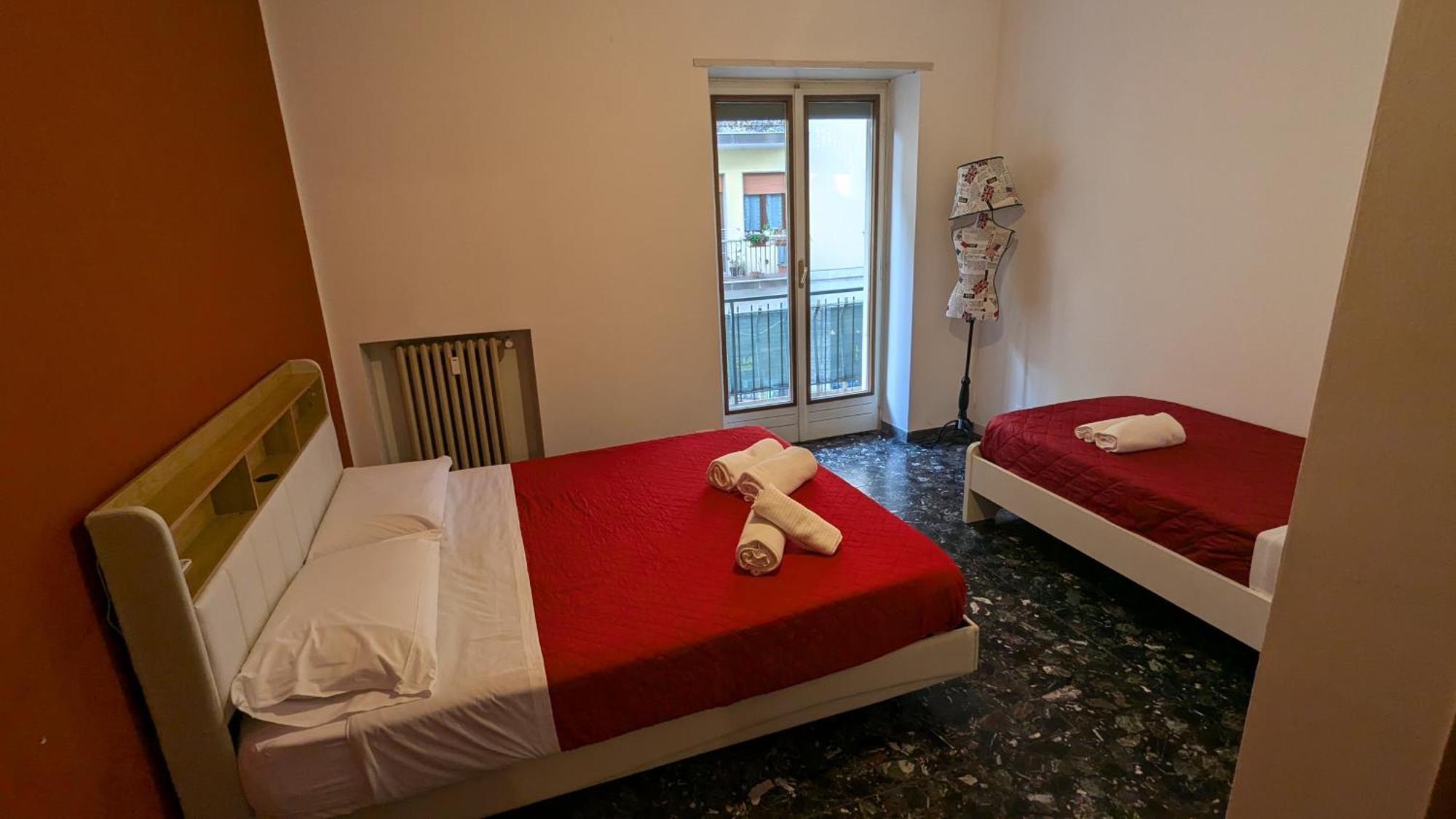 Marconi Rooms And Apartments Верона Экстерьер фото