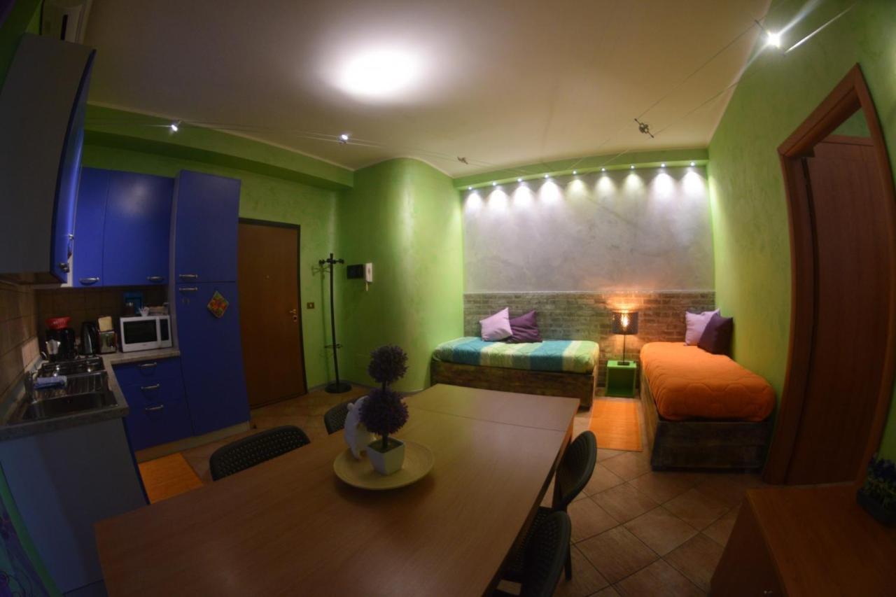 Marconi Rooms And Apartments Верона Экстерьер фото