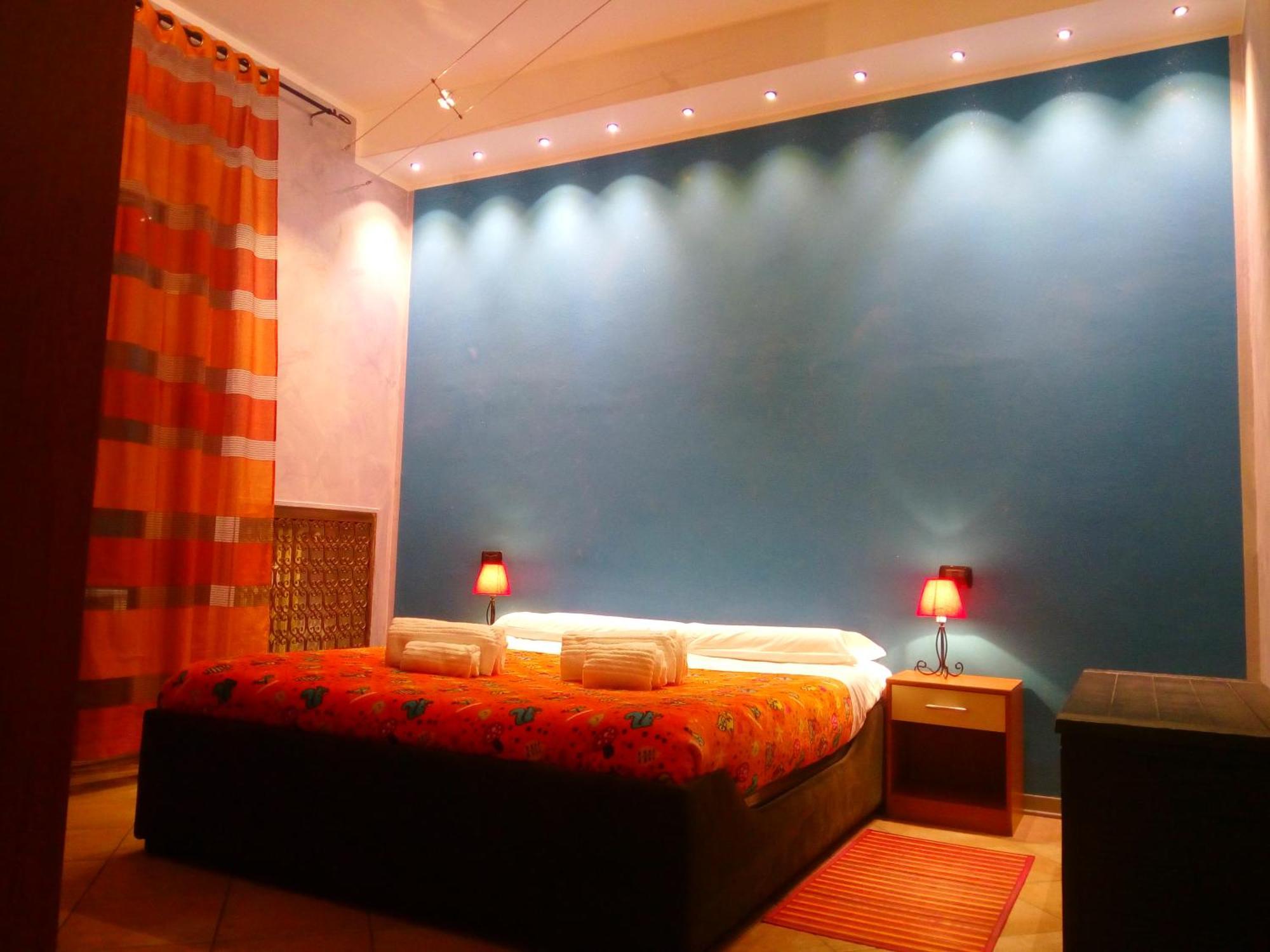Marconi Rooms And Apartments Верона Экстерьер фото