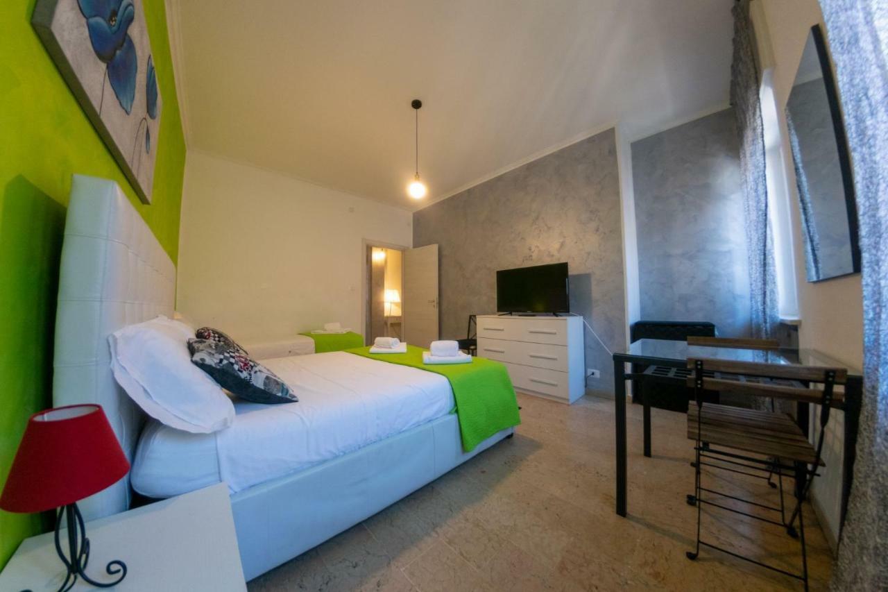 Marconi Rooms And Apartments Верона Экстерьер фото